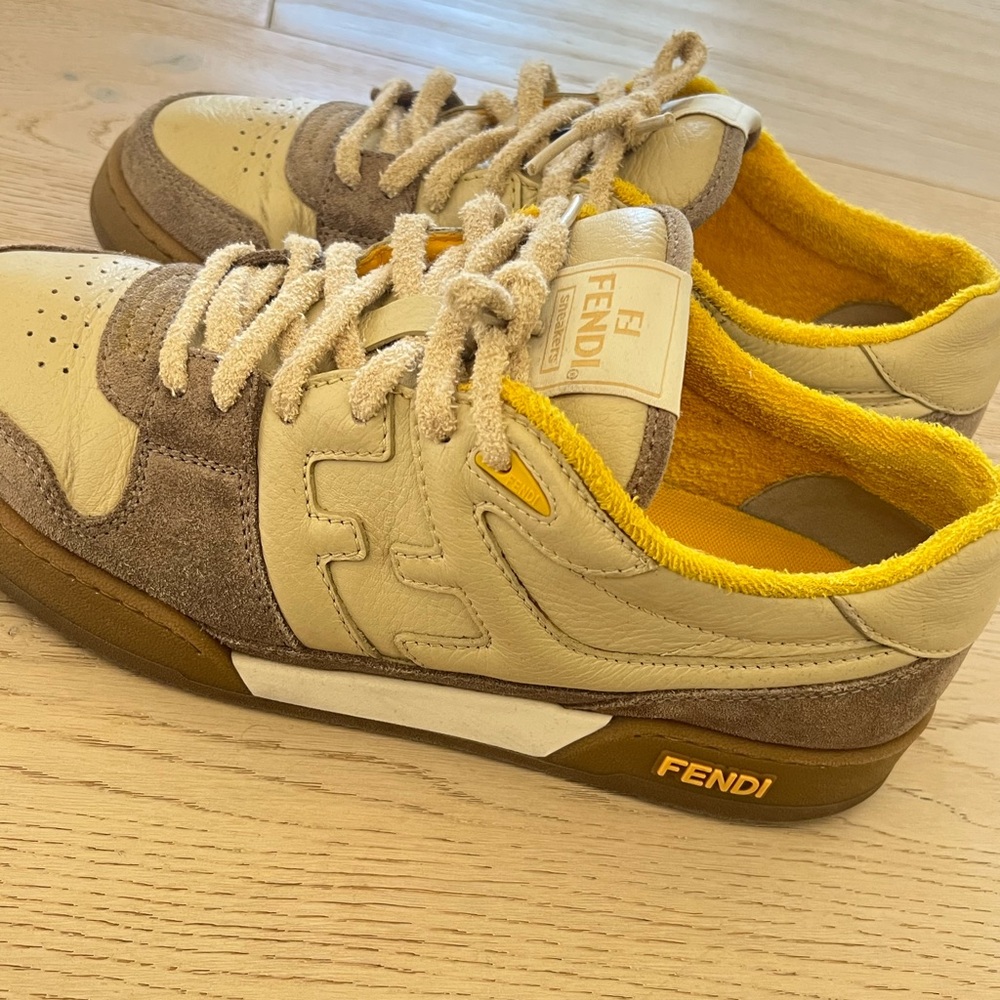 Fendi Cream and Brown Low-Top Sneakers with Suede Panels
REAL BARGAIN!!